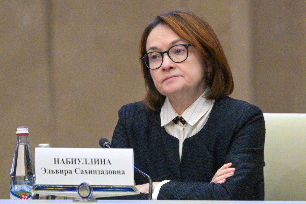 Rusijos centrinio banko (CB) pirmininkė Elvyra Nabiulina. CB, atsakingas už šalies finansinį stabilumą, pralaimi prieš Kremliaus politinius sprendimus.
ZUMA / Press nuotrauka
